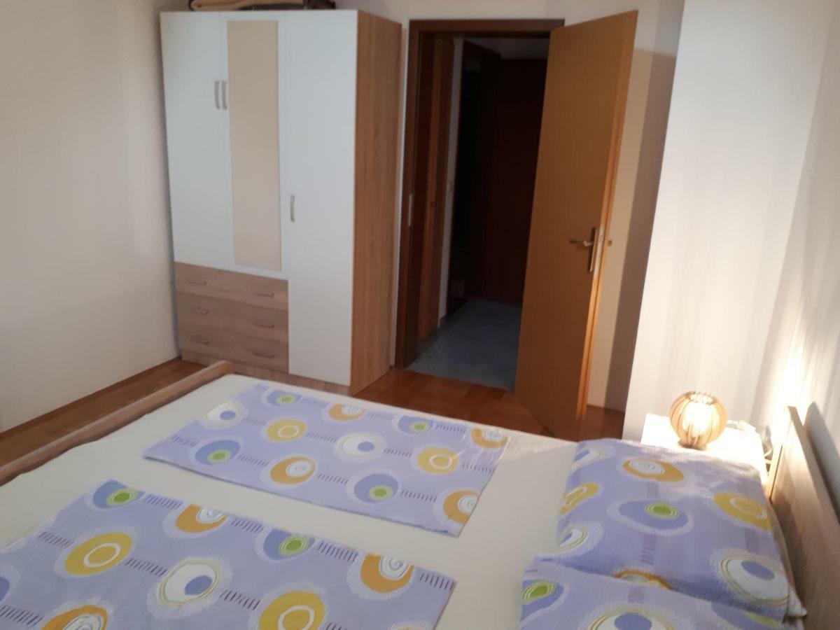 Seaside Apartment Биоград-на-Мору Номер фото